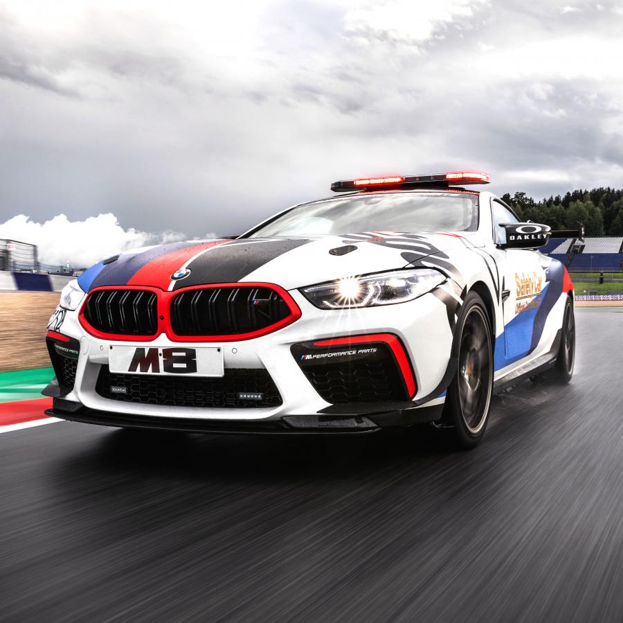  BMW M8 Competition Coupe MotoGP Safety Car (F92) 2019 года  (фото 7 из 38)